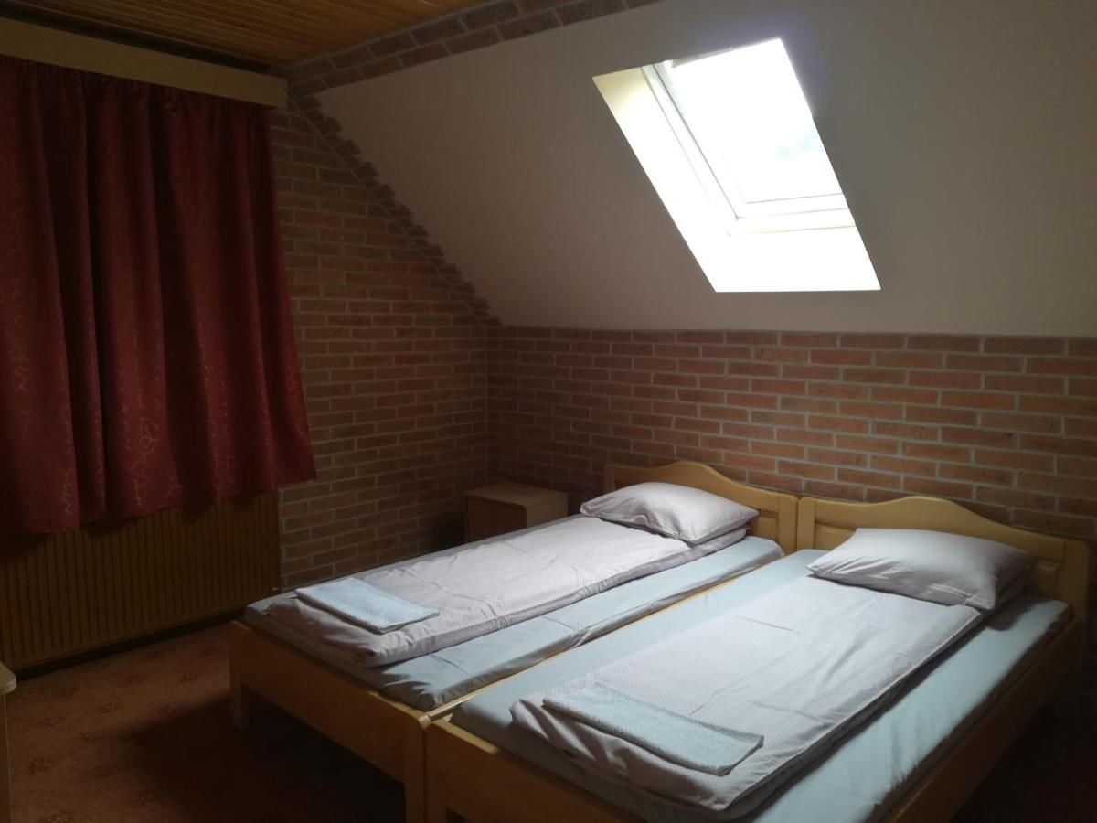 Фермерские дома Pensiunea Colt Alb Бэйле-Хомород-41
